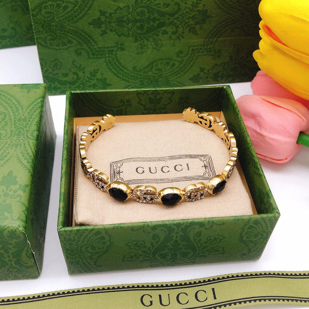 18K Gucci Double Flowers Black Crystals Open Cuff Bracelet