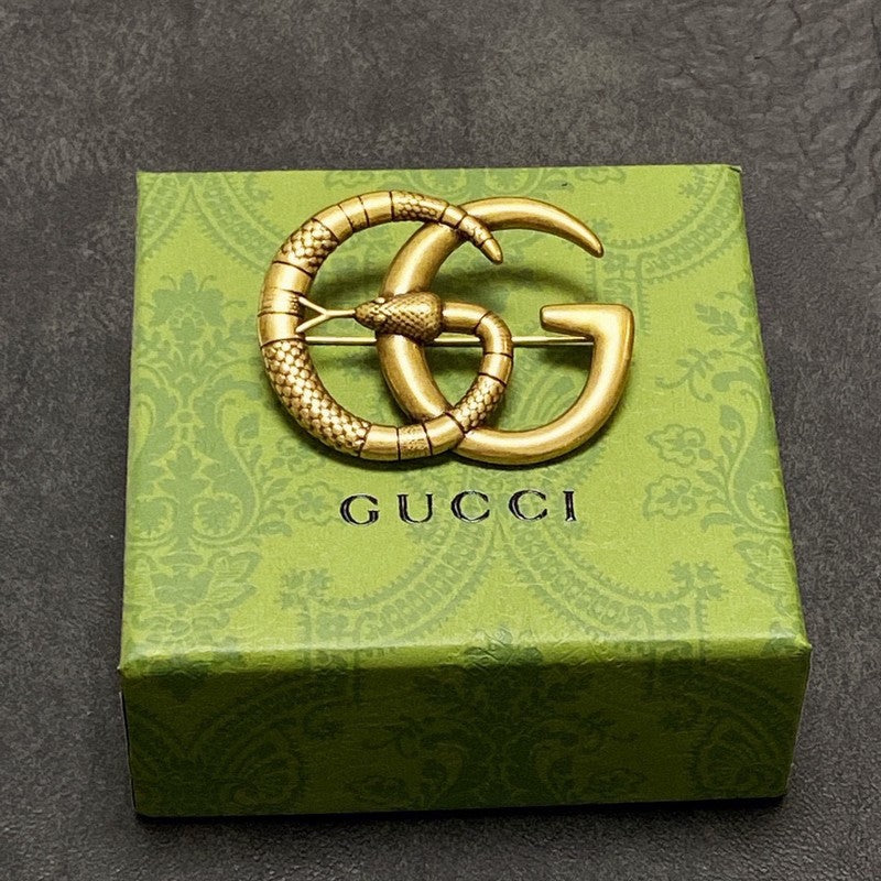 18K Gucci Double Snake Brooch