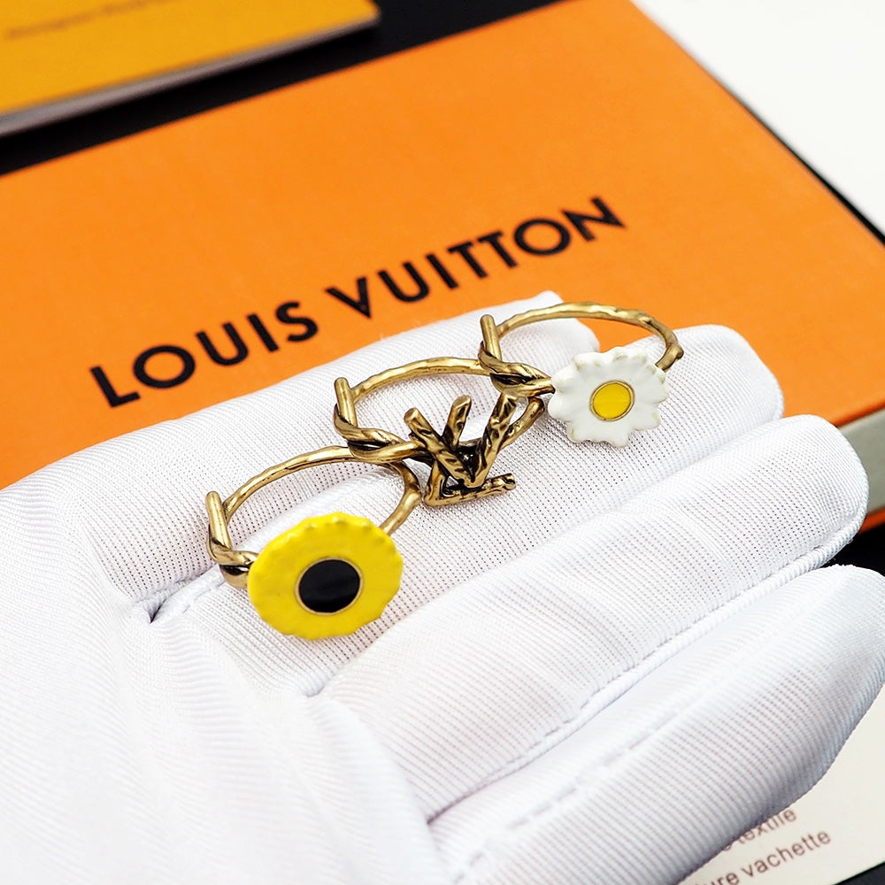 18K Louis Vuitton Gardening Set of Three Ring