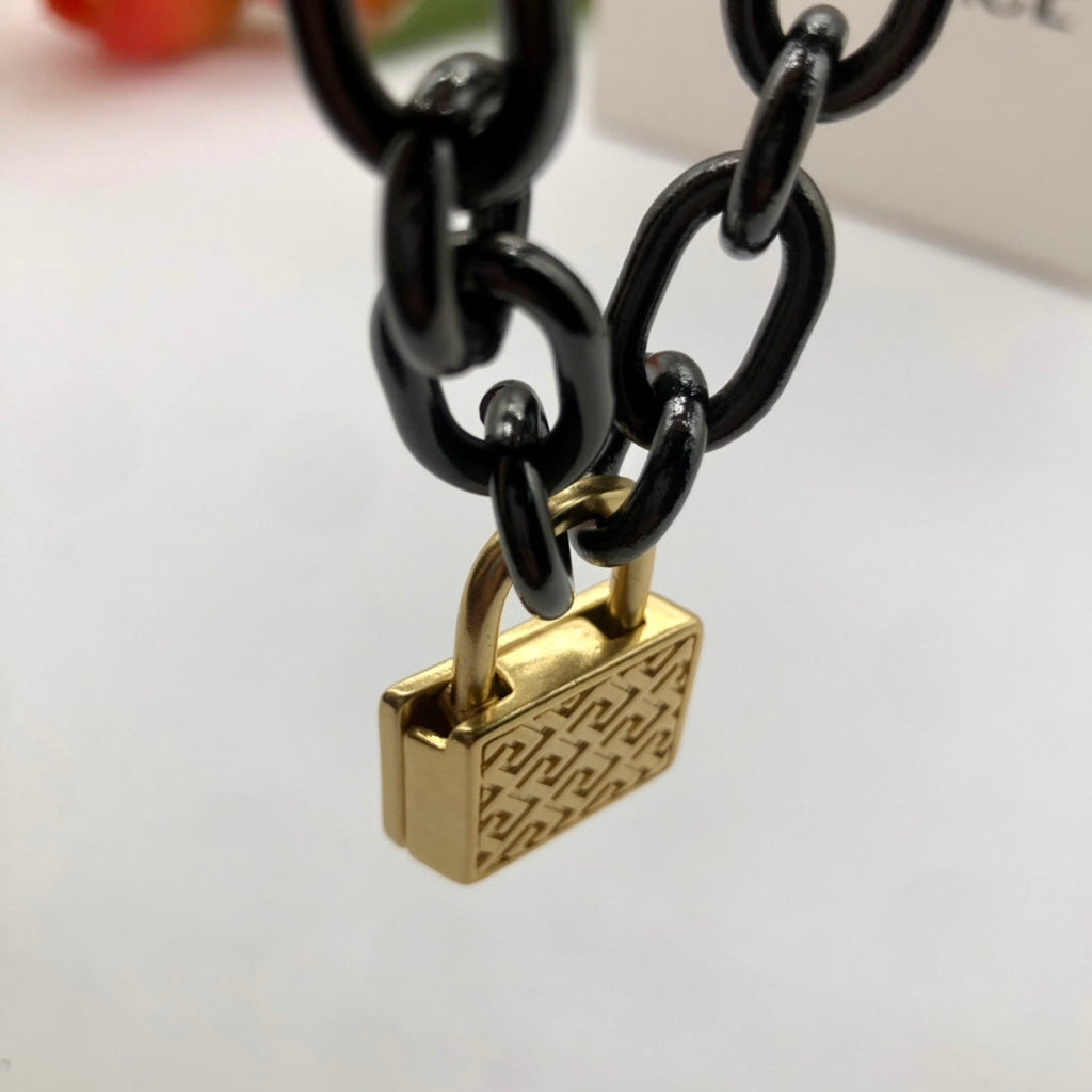18K Celine Ver Chain Necklace