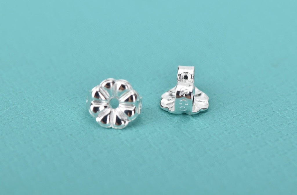 18K Tiffany Return to Heart Earrings